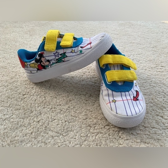 Adidas Toddler Size 10.5 Mickey Mouse Vulcraid3r Skate Sneakers - Picture 4 of 7